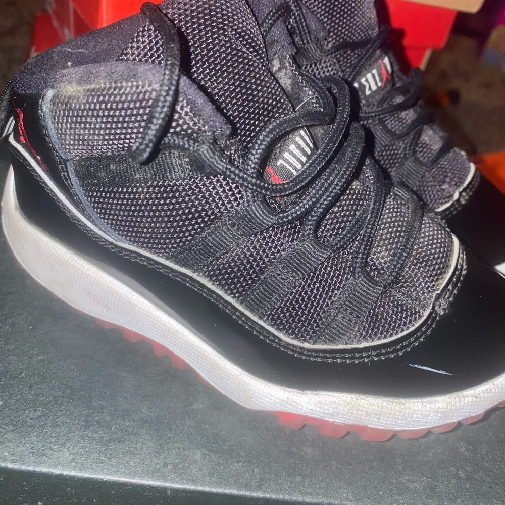 Jordan Bred 11’s